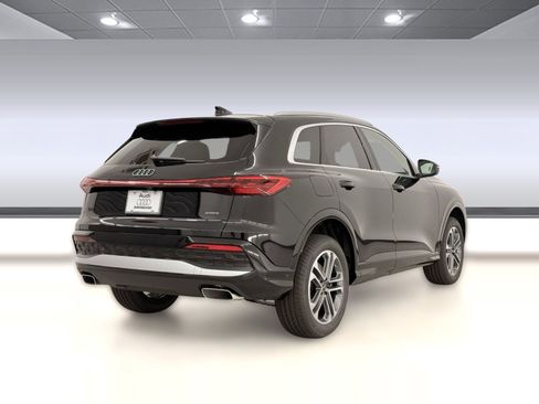 Used 2025 Audi Q5 Premium w/ Convenience Package AWD/4WD image 9