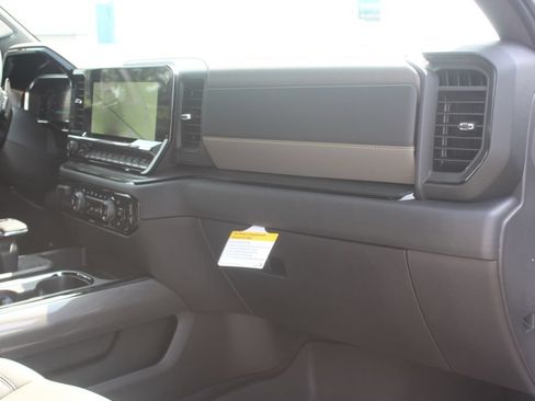 New 2026 Chevrolet Silverado 1500 ZR2 AWD/4WD image 34