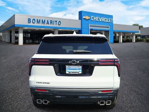 New 2027 Chevrolet Traverse LT w/ Midnight/Sport Edition FWD image 4