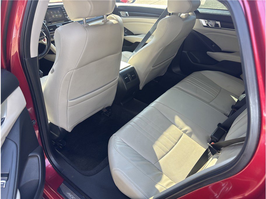 Used 2018 Honda Accord EX-L image 10