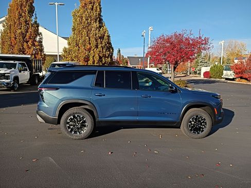 New 2026 Chevrolet Traverse Z71 w/ Enhanced Driving Package image 10