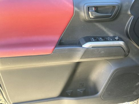 Used 2023 Toyota Tacoma SR5 image 10