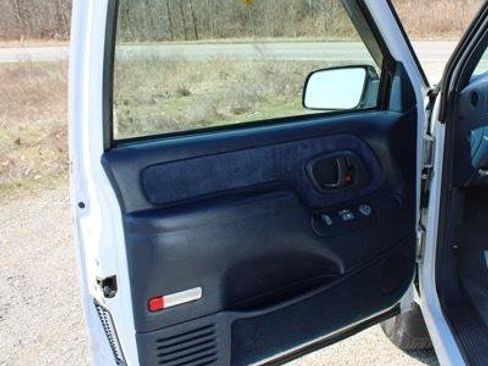 Used 1996 GMC Sierra 1500 4x4 Extended Cab image 9