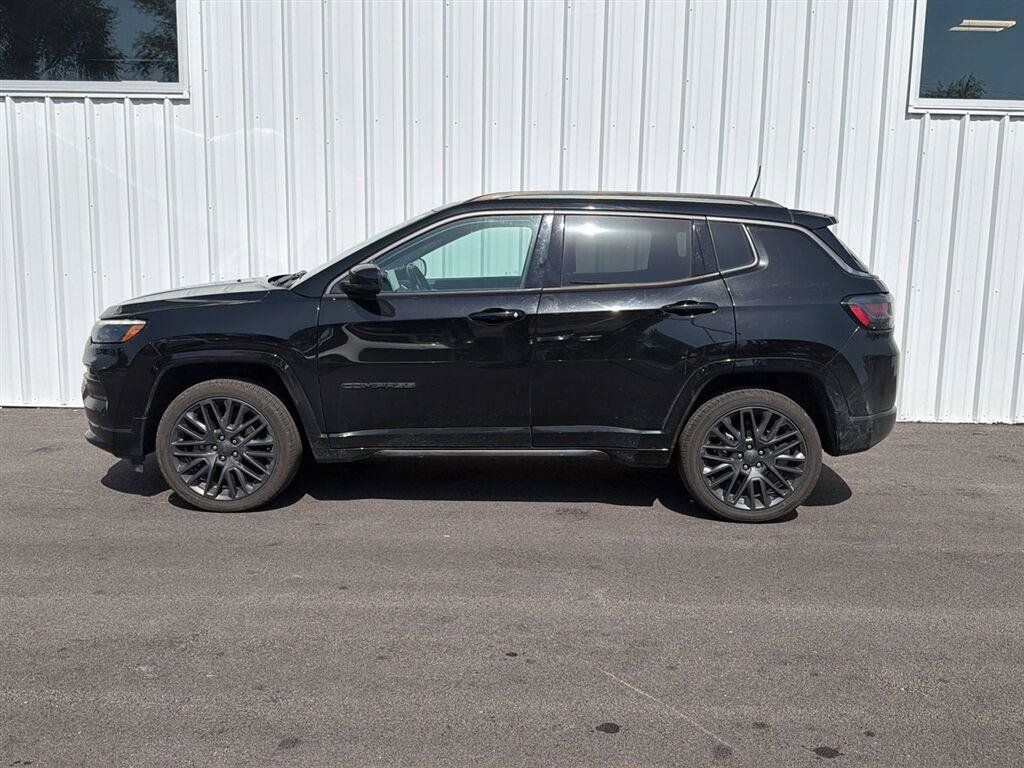 Used 2022 Jeep Compass High Altitude AWD/4WD image 3