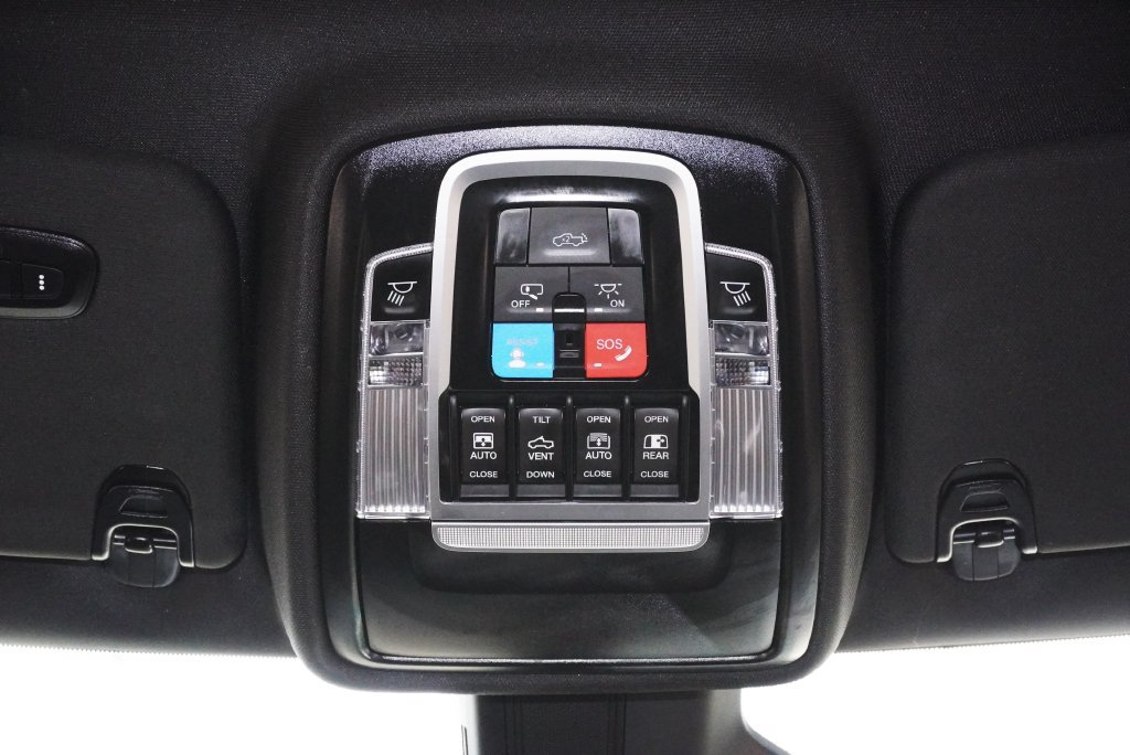 Used 2025 RAM 1500 Limited AWD/4WD image 22