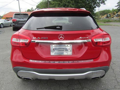 Used 2018 Mercedes-Benz GLA 250 4MATIC image 9