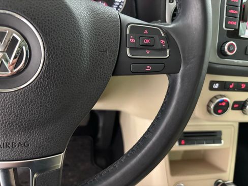 Used 2014 Volkswagen Tiguan SEL image 22