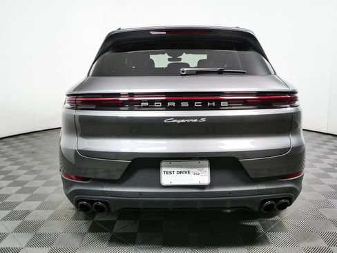 Certified 2026 Porsche Cayenne S AWD/4WD image 31