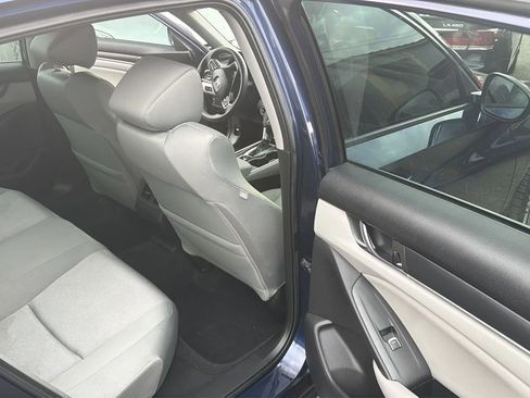 Used 2020 Honda Accord EX image 9