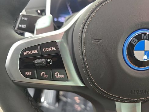 New 2026 BMW X5 xDrive50e w/ M Sport Package AWD/4WD image 17