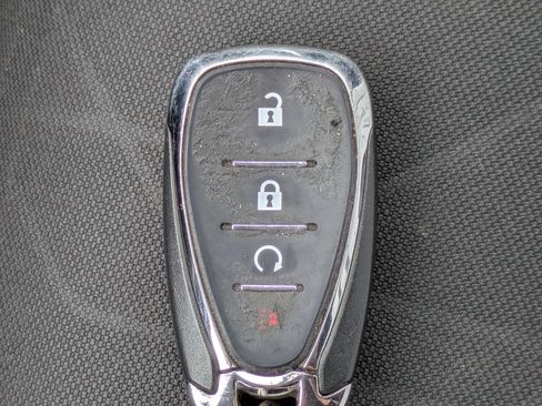 Used 2022 Chevrolet Trax LT w/ Driver Confidence Package AWD/4WD image 29