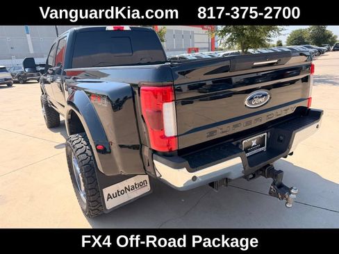 Used 2019 Ford F350 Lariat w/ Lariat Ultimate Package AWD/4WD image 2