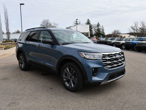 New 2026 Ford Explorer Active w/ Active Comfort Package image 9