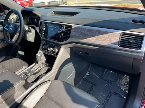 Used 2022 Volkswagen Atlas Cross Sport SE w/ Black Wheel Package image 31