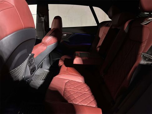 Used 2024 Audi SQ8 Premium Plus w/ S Sport Package image 18