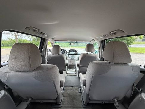 Used 2016 Honda Odyssey LX image 18