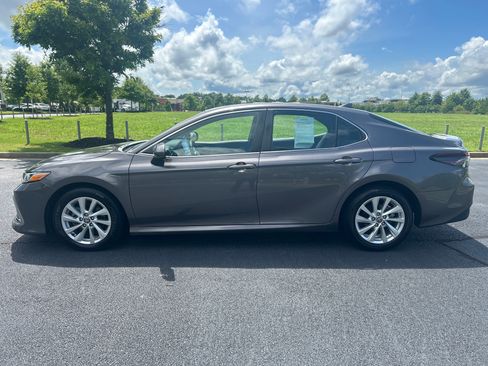 Used 2023 Toyota Camry LE FWD image 2