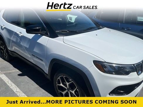 Used 2025 Jeep Compass Limited AWD/4WD image 1