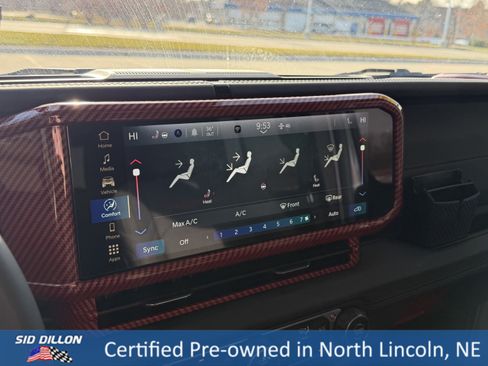 Used 2024 Jeep Wrangler Unlimited Rubicon w/ XTREMEE 35" Tire Package image 15