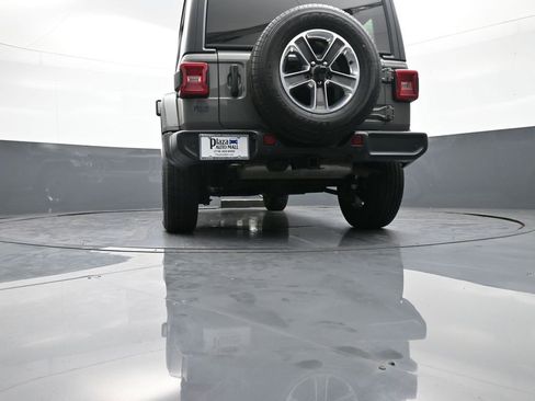 Used 2021 Jeep Wrangler Unlimited Sahara w/ Safety Group image 35