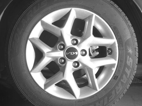 Used 2025 Kia Soul LX w/ LX Technology Package FWD image 14