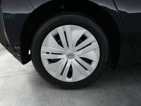 Used 2025 Nissan Leaf S FWD image 21