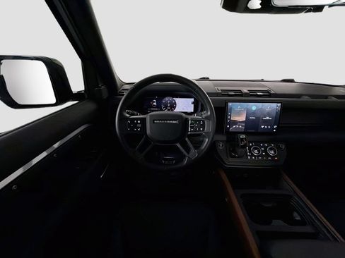 Used 2024 Land Rover Defender 110 X AWD/4WD image 26