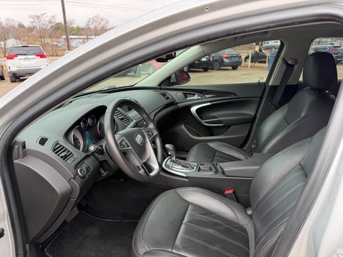 Used 2011 Buick Regal CXL image 10