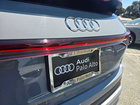 Used 2023 Audi Q4 e-tron Prestige AWD/4WD image 14