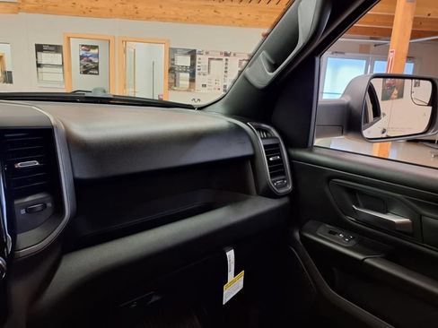 New 2025 RAM 1500 Tradesman AWD/4WD image 17