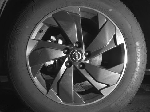 Used 2025 Nissan Rogue SV image 12