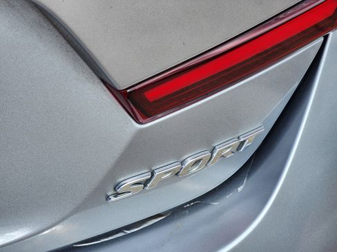 Used 2019 Honda Accord Sport image 14
