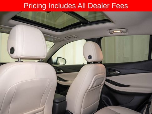 Used 2025 Buick Encore GX Avenir w/ Avenir Convenience Package FWD image 10
