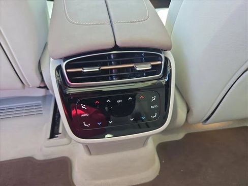 Used 2023 Mercedes-Benz EQS 450+ SUV image 17