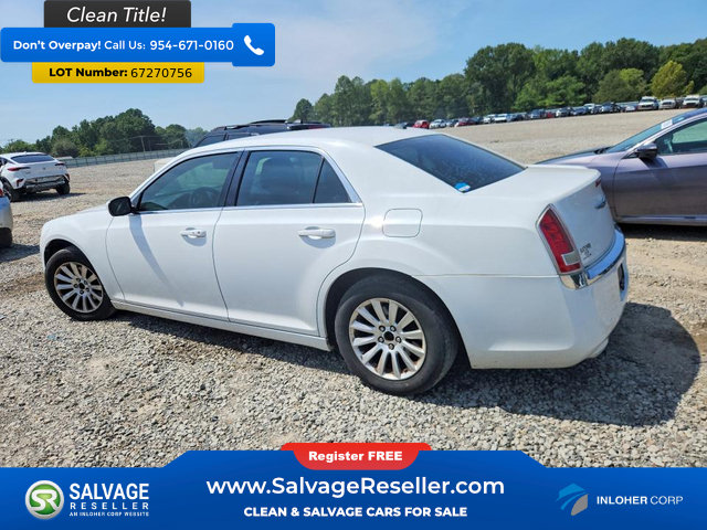 Used 2013 Chrysler 300 RWD image 3