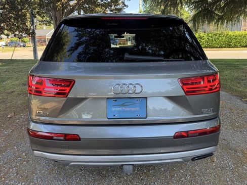 Used 2017 Audi Q7 3.0T Premium Plus w/ Premium Plus Package AWD/4WD image 6