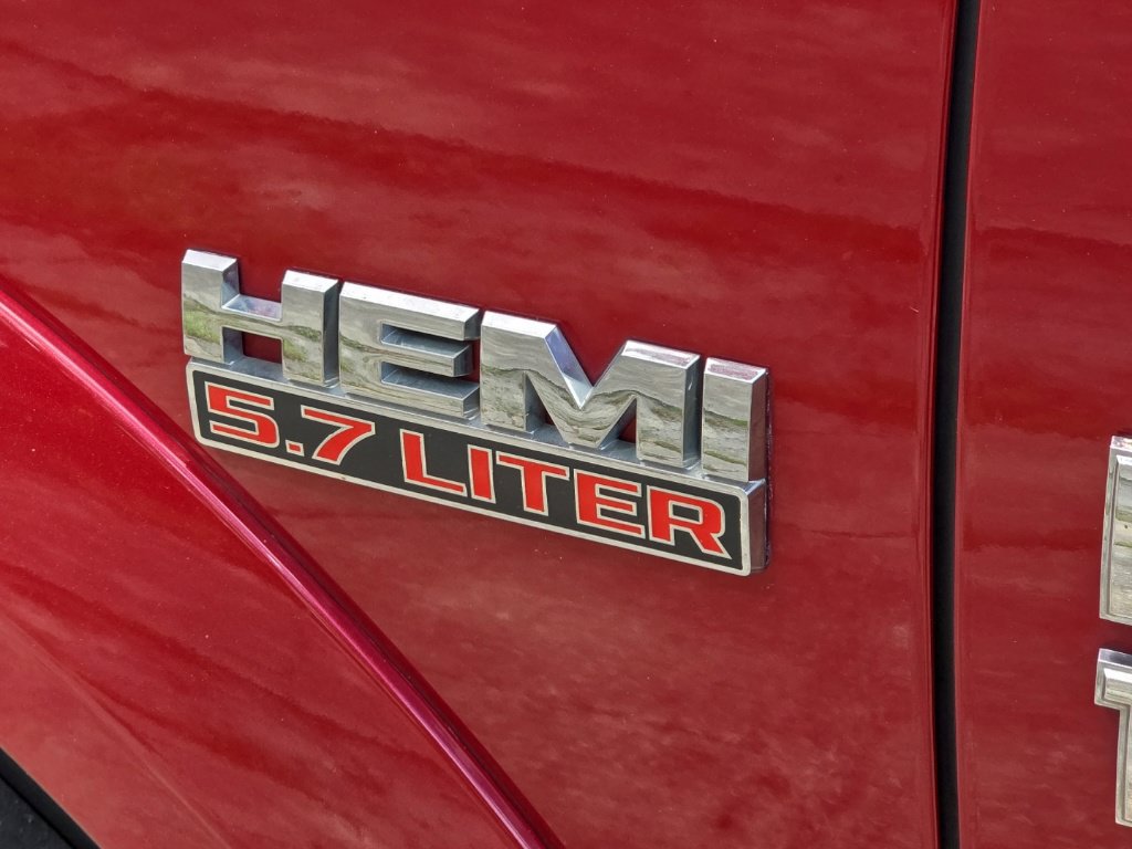 Used 2015 RAM 1500 Limited AWD/4WD image 2