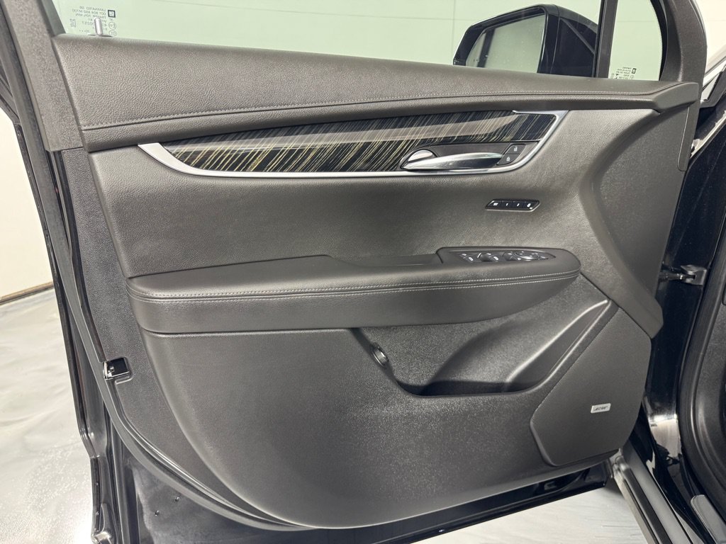 Used 2020 Cadillac XT6 Premium Luxury FWD image 11