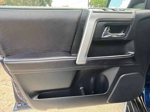 Used 2016 Toyota 4Runner SR5 RWD image 22