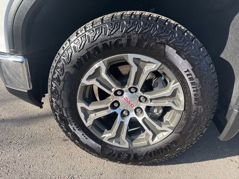 New 2025 GMC Sierra 1500 SLE w/ Preferred Package image 33