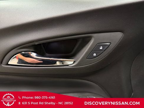 Used 2024 Chevrolet Equinox LT AWD/4WD image 11
