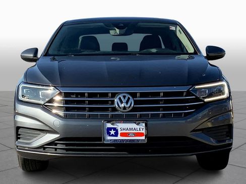 Used 2019 Volkswagen Jetta SEL w/ Cold Weather Package image 3