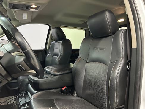 Used 2013 RAM 3500 Laramie RWD image 26