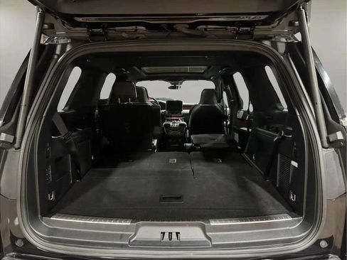 Certified 2021 Lincoln Navigator Reserve w/ Luxury Package AWD/4WD image 33