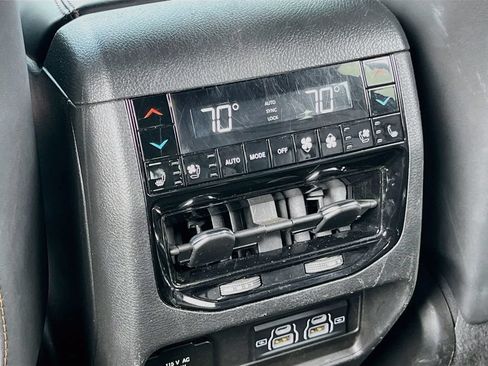 Certified 2023 Jeep Grand Cherokee L Summit AWD/4WD image 27
