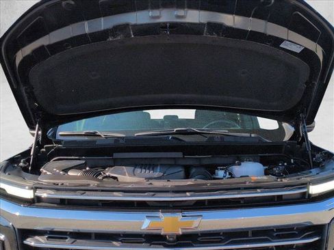 Used 2024 Chevrolet Traverse LT FWD image 23
