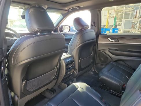 New 2025 Jeep Grand Cherokee L Limited image 13