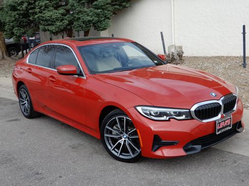 Used 2020 BMW 330i xDrive Sedan w/ Convenience Package image 3