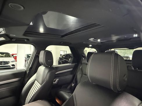 Used 2023 Land Rover Discovery S R-Dynamic AWD/4WD image 22