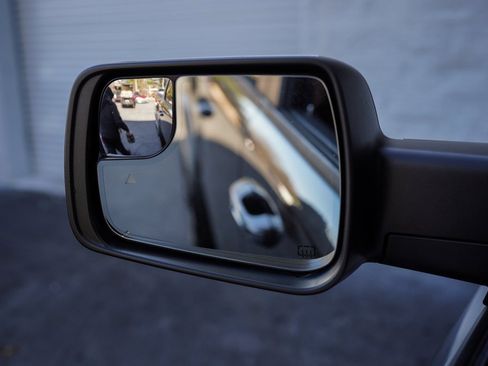 Used 2020 RAM 1500 Laramie image 36